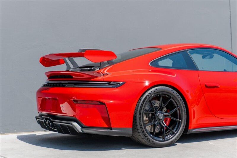 2025 Porsche 911 GT3 Touring photo 39