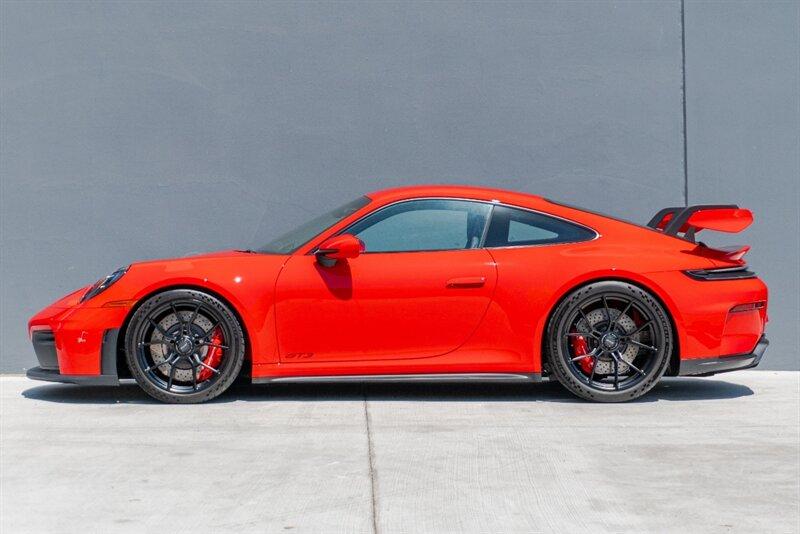 2025 Porsche 911 GT3 Touring photo 4