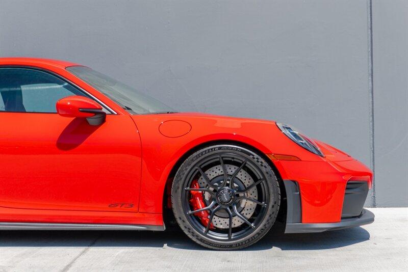 2025 Porsche 911 GT3 Touring photo 40