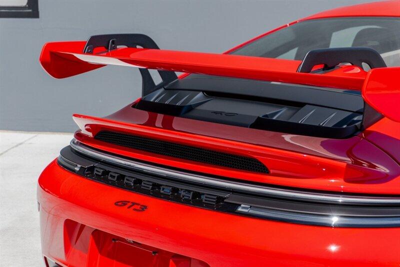 2025 Porsche 911 GT3 Touring photo 44