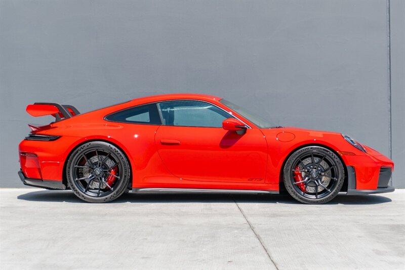 2025 Porsche 911 GT3 Touring photo 5