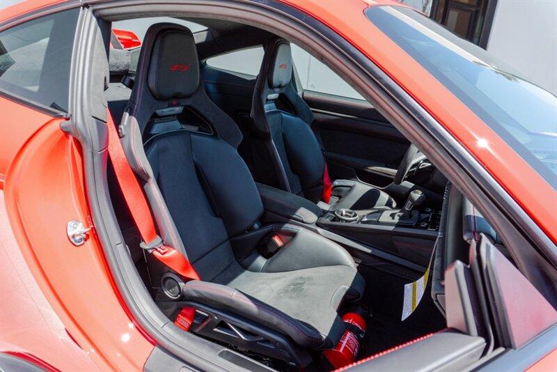 2025 Porsche 911 GT3 Touring photo 58