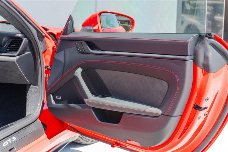 2025 Porsche 911 GT3 Touring photo 63