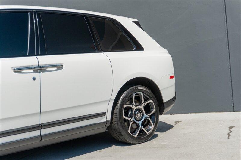 2024 Rolls Royce Cullinan Black Badge photo 39