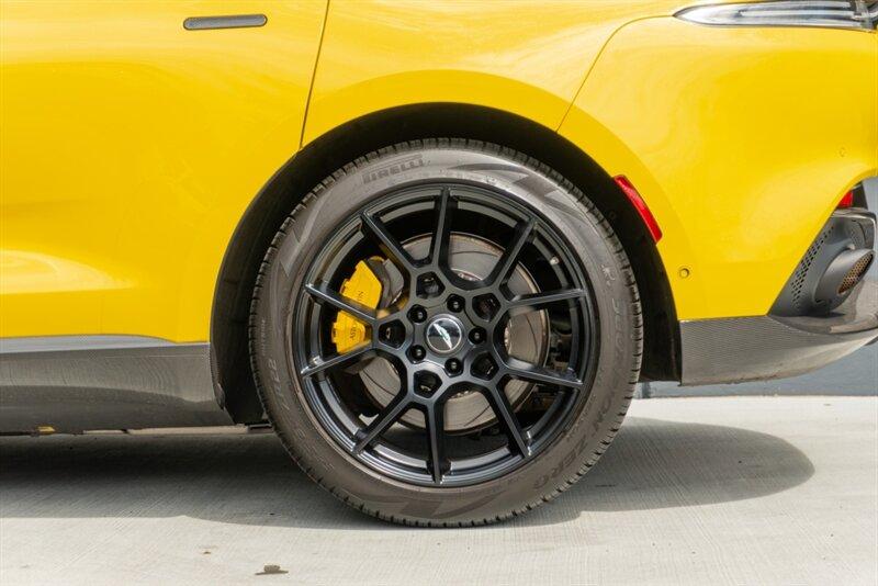 2021 Aston Martin DBX AM8 photo 18