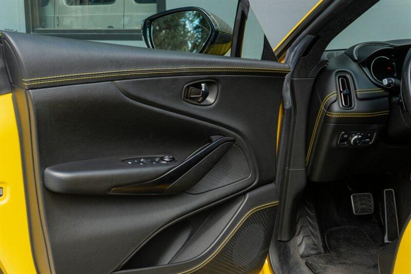 2021 Aston Martin DBX AM8 photo 64