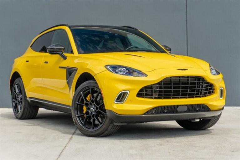 2021 Aston Martin DBX