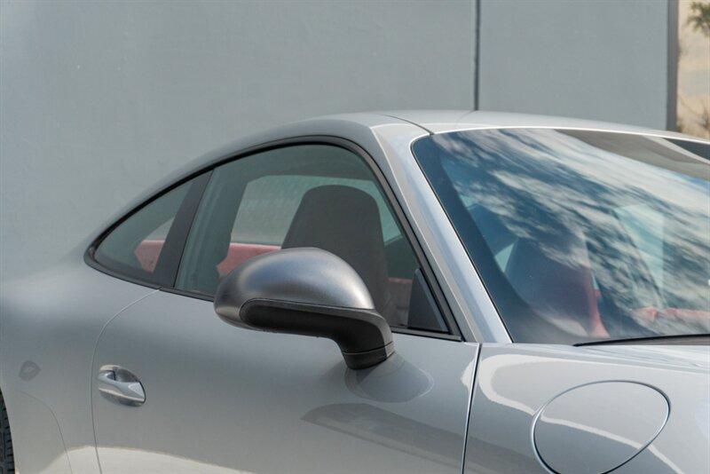2017 Porsche 911 photo 22