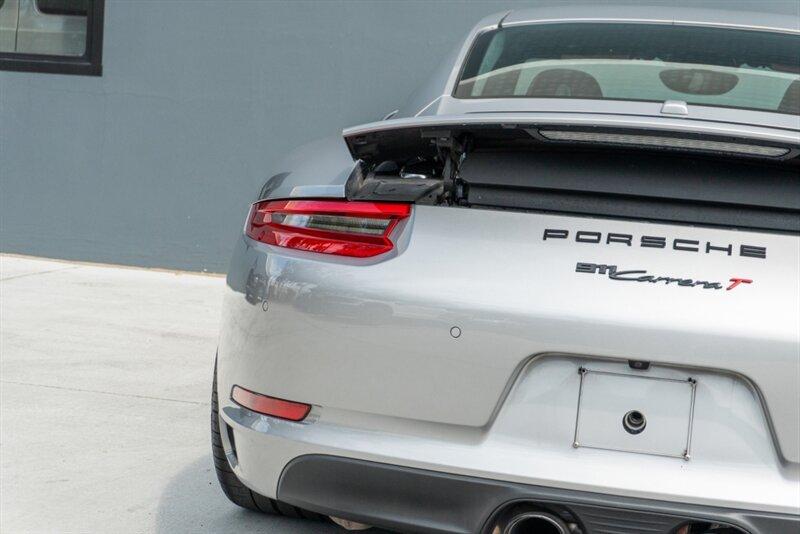 2017 Porsche 911 photo 35