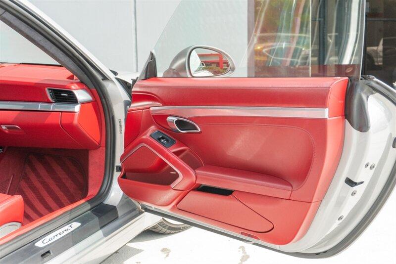 2017 Porsche 911 photo 46