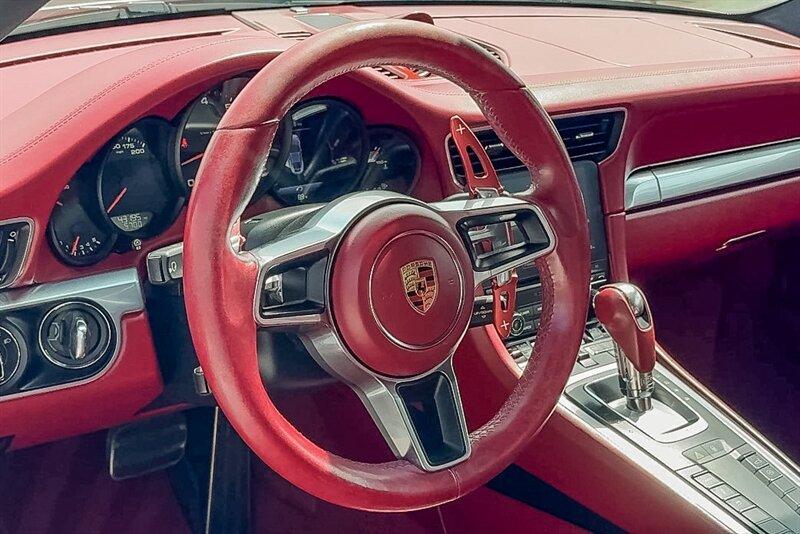 2017 Porsche 911 photo 52