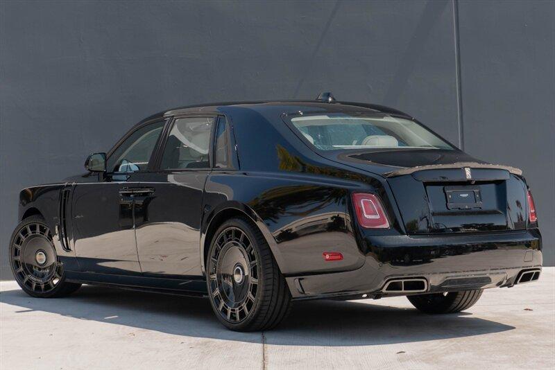 2024 Rolls Royce Phantom RR photo 3