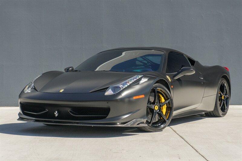 2012 Ferrari 458 Italia photo 3