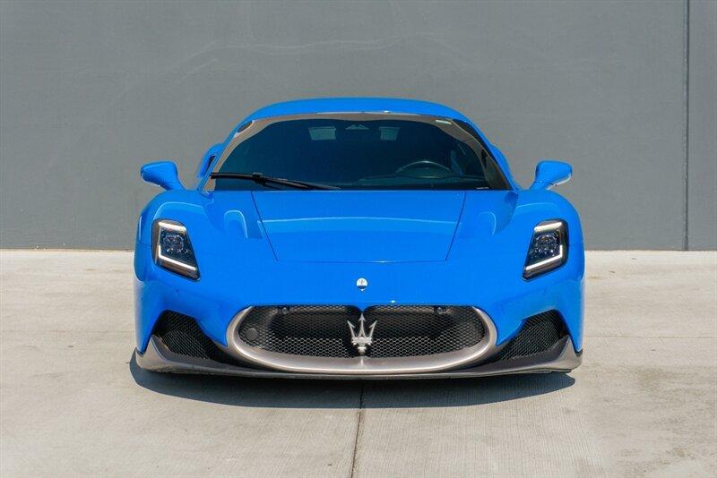 2023 Maserati MC20 Base photo 3
