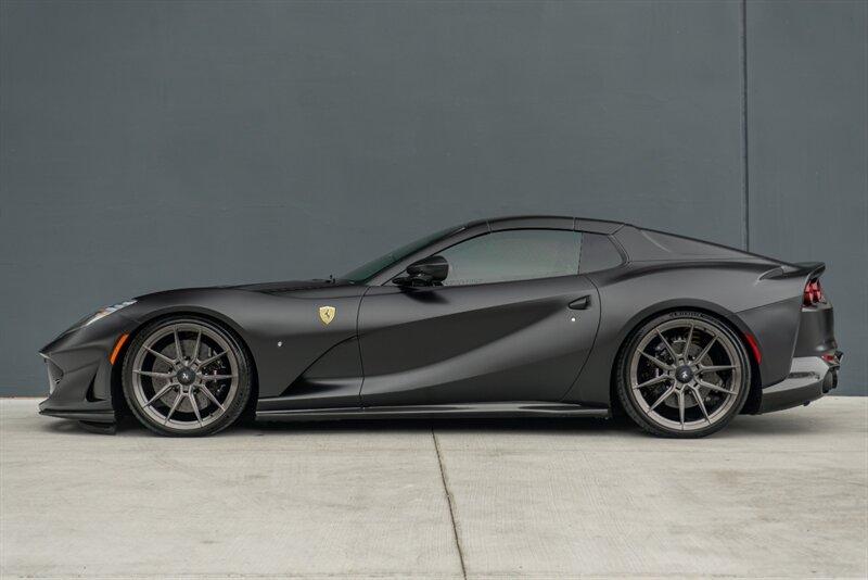 2021 Ferrari 812 GTS photo 4